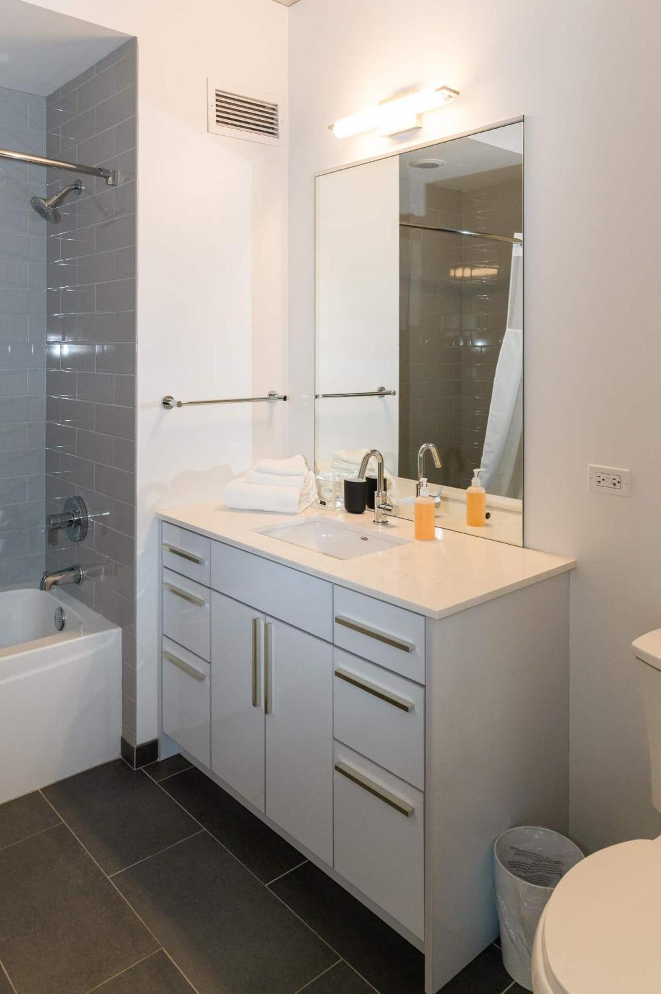 2Br Elegant Premium Suite With Balcony & Sweeping City Views Chicago Exterior foto